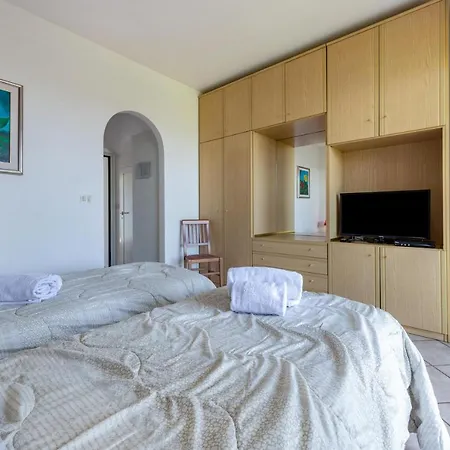 Montefelice 20 due piani Appartement